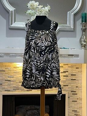 NWT Swimsuit for all built in pads tank size 24